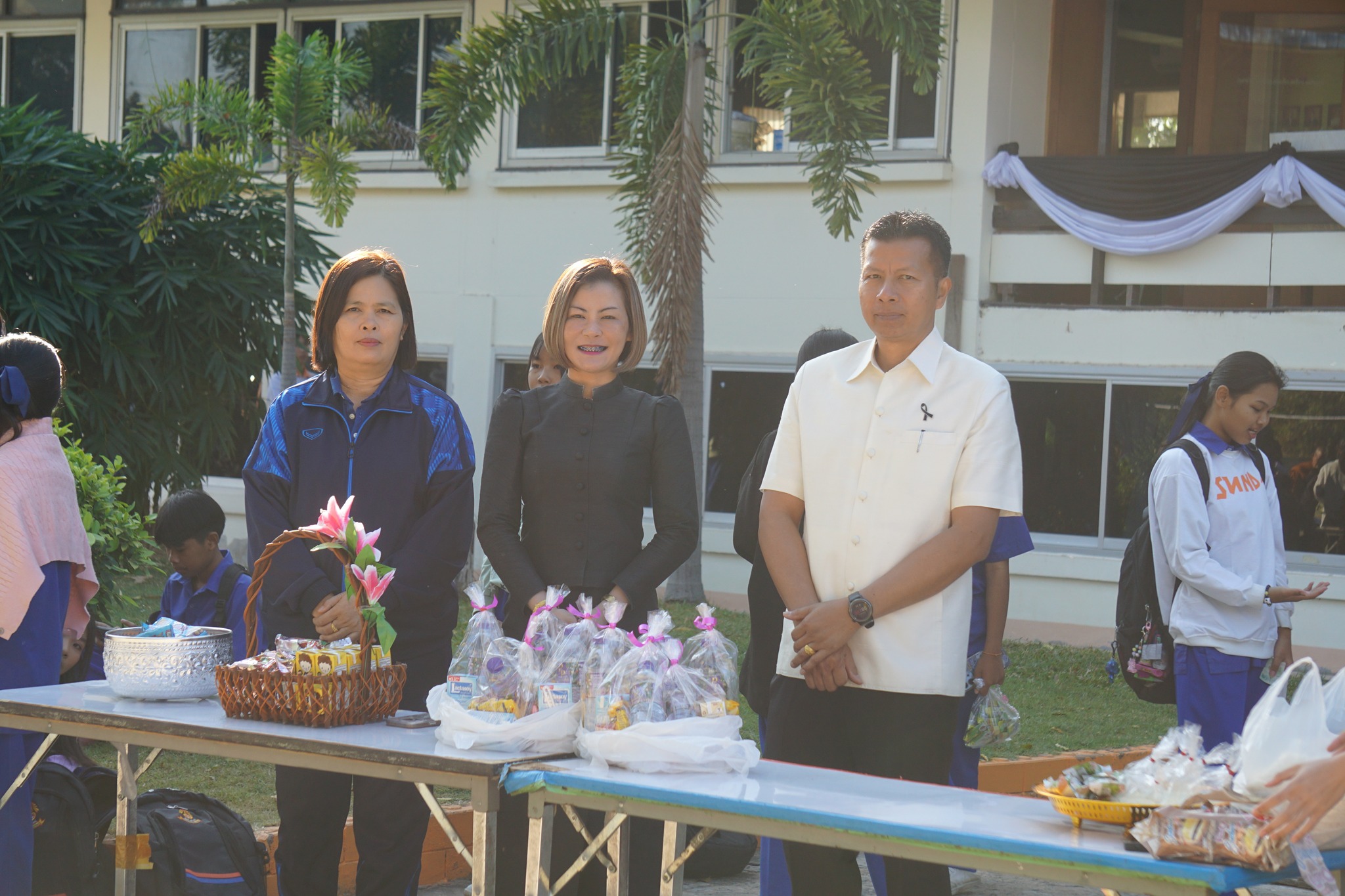 โรงเรียนศรีสมเด็จพิมพ์พัฒนาวิทยา จัดกิจกรรมทำบุญตักบาตรในวันส่งท้ายปีเก่าต้อนรับปีใหม่2569
