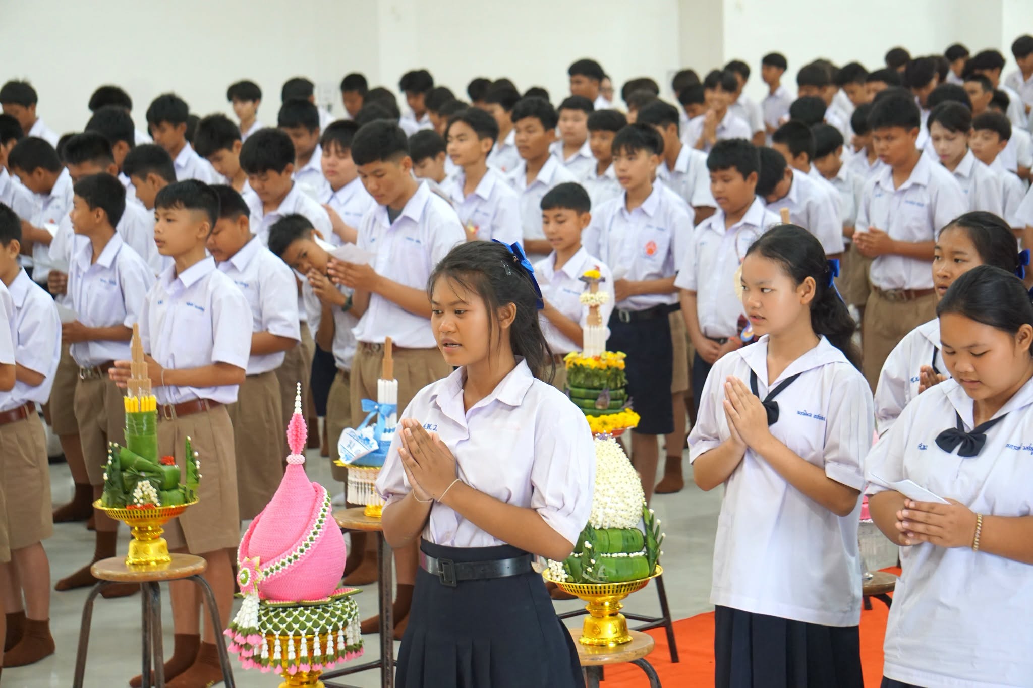พฤหัสบดีที่ 18 มิถุนายน 2569 พิธีไหว้ครู มอบทุนการศึกษา และกิจกรรมรับน้อง